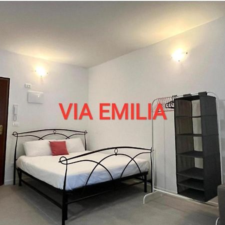 Via Agucchi & Via Emilia Apartments Bolonia Exterior foto